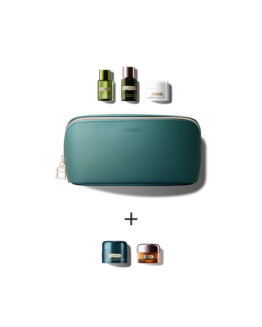 4 piece gift bag with products in 