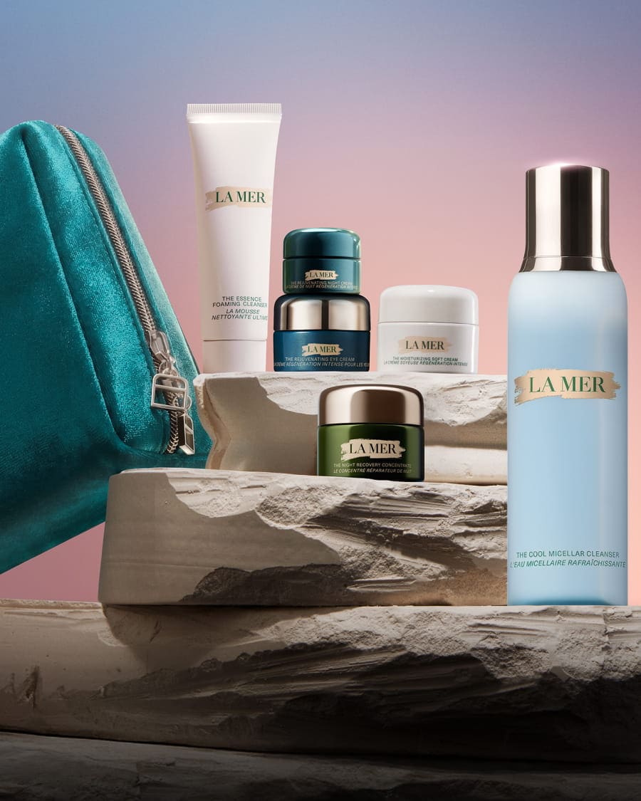 collection of four La Mer icons in an exclusive bag for a luxurious ritual of cleansing, hydration and overnight renewal with y