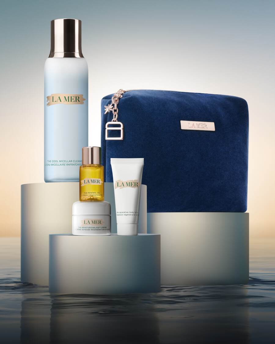  collection of four La Mer icons in an exclusive bag for a luxurious ritual of cleansing, hydration and overnight renewal with y